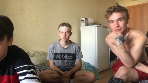 stralght_twinks  08-09-2022